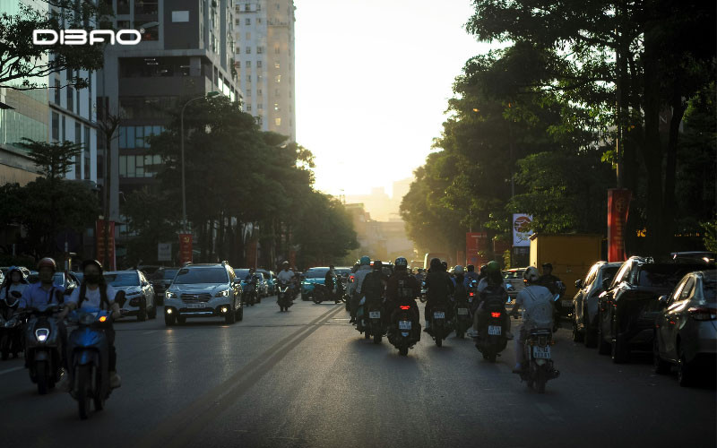 Xe đi sai làn đường phạt bao nhiêu tiền?